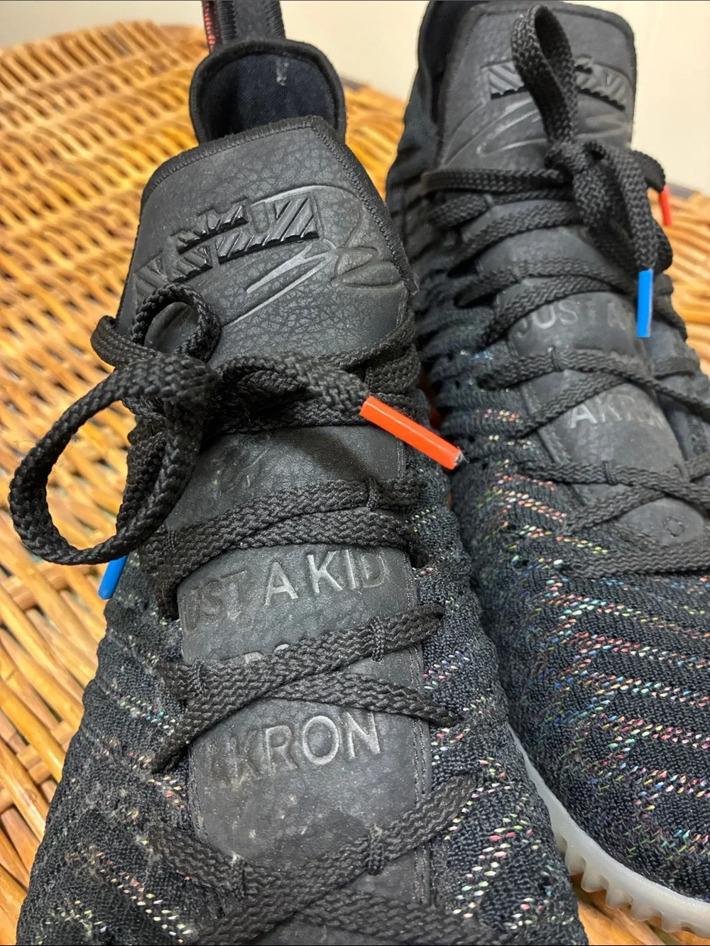 Nike LeBron XVI —I promise - Picture 3 of 8